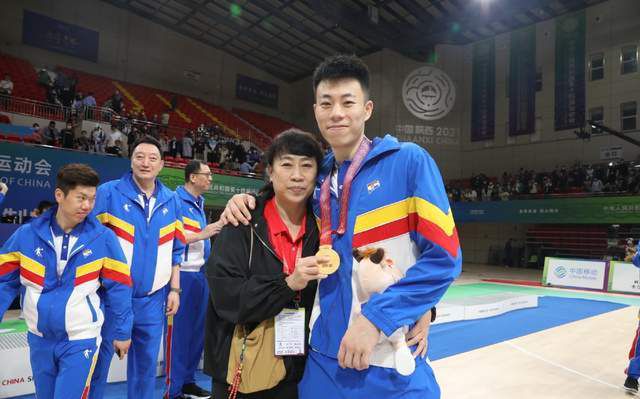 av小说亚洲